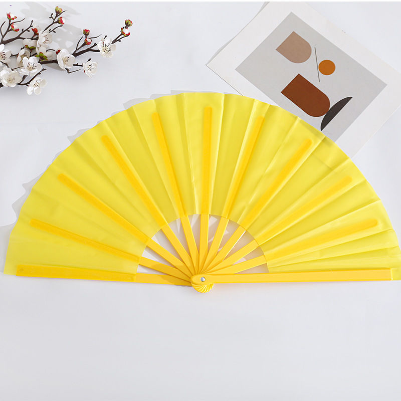 Factory Price 13-Inch Carved Jamaica Flag Folding Bamboo Fan for Carnival